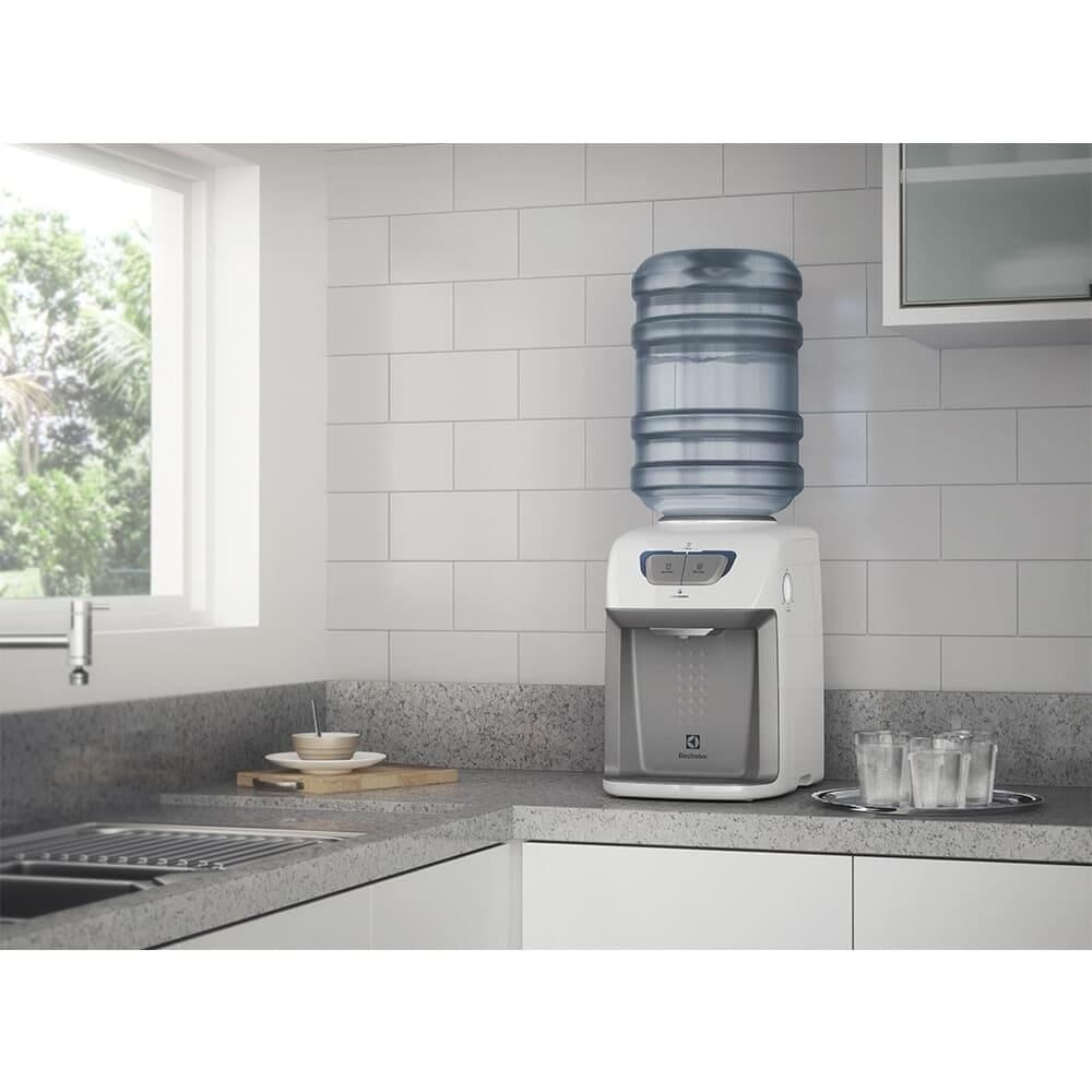 Encontraproduto.com.br - BEBEDOURO GELÁGUA DE MESA ELECTROLUX BC21B BRANCO 220V