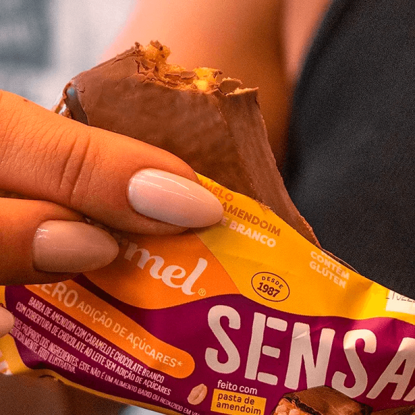 Encontraproduto.com.br - Chocolate Recheado com Caramelo, Amendoim SENSAH!