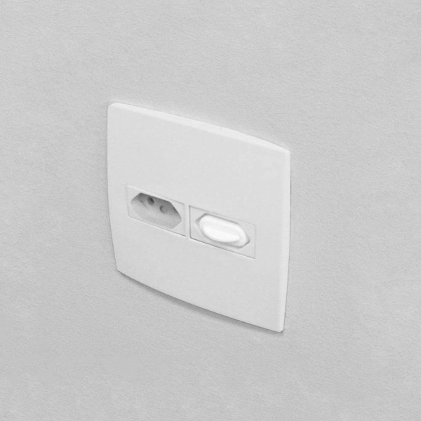 Encontraproduto.com.br - Tampa Tomada 3P Branca com 4 Un - Bemfixa