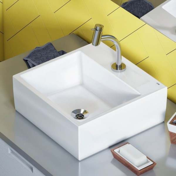 Encontraproduto.com.br - Kit Cuba de apoio Basic Q1, Torneira bica baixa Basic e complementos de instalac?o branco Celite #1737250010300