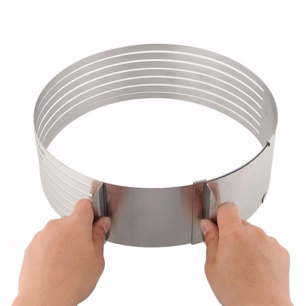 Encontraproduto.com.br - Aro Cortador/Fatiador de Bolo em Camadas Ajustável de 23,5cm a 26,5cm un ROLDAN