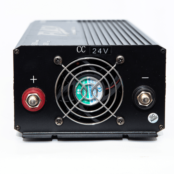 Encontraproduto.com.br - Inversor de Tensão Semi-Senoidal 24V/220V Pico de 3000W e Nominal 1500W Flach IF3000-2
