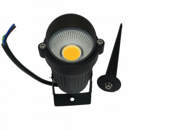 Encontraproduto.com.br - ESPETO P/JARDIM 7W 3000K AL PRETO LLUM