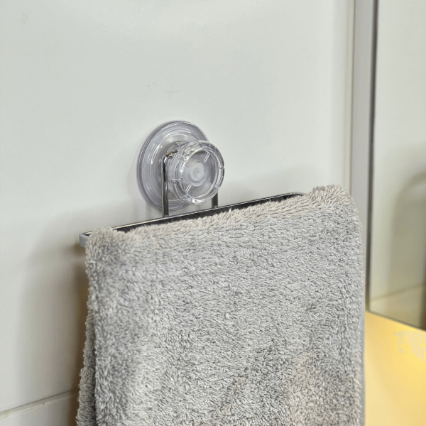 Encontraproduto.com.br - Toalheiro de Lavabo Fixação Sucção Ventosa Cromado