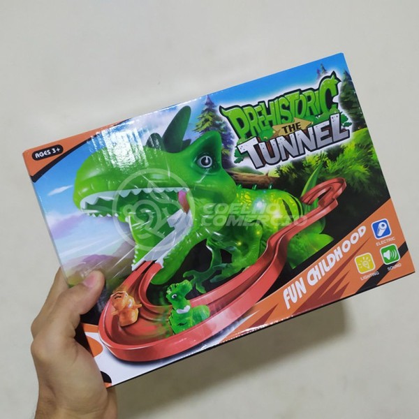 Encontraproduto.com.br - Binquedo Pista Elevador Com Som E Luz Dinossauro Prehistoric The Tunnel - Verde
