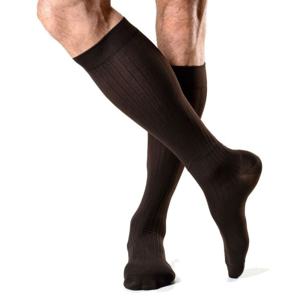 Encontraproduto.com.br - Meia 3/4 panturrilha Masculina 20-30 mmHg Actitud 192b Marrom Sigvaris