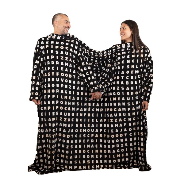 Manta casal preta com manga caca palavra