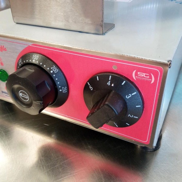 Encontraproduto.com.br - Máquina Chapa Prensa Molde De Bubble Waffle Profissional Prkb-10 Progas 220v