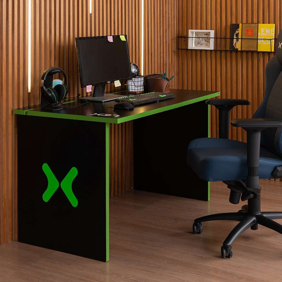 Mesa Gamer lex Preta e Verde com detalhes que brilham no escuro