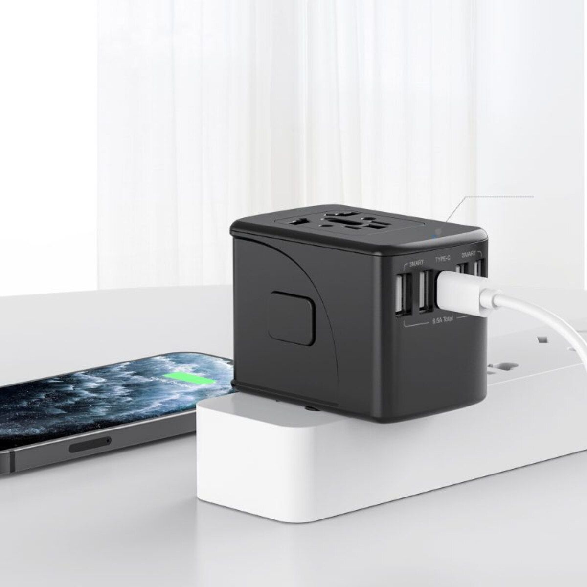Encontraproduto.com.br - Carregador Adaptador de Viagem Universal, Com 4 Saidas, USB e USB-C TLCH65BK Geonav