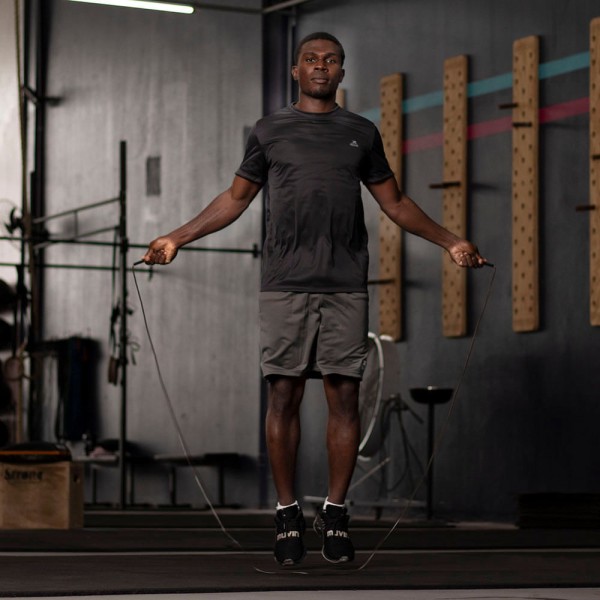 Encontraproduto.com.br - Corda de Pular Muvin Basics em PVC Tamanho Ajustável - Saltos Velocidade Exercícios