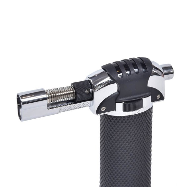 Encontraproduto.com.br - Prepare pratos deliciosos e criativos com este maçarico culinário. O maçarico é feito em aço inoxidável e possui chama regulável para atender a diferentes necessidades.