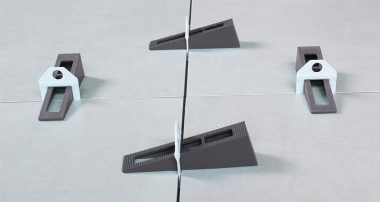 Encontraproduto.com.br - Cunha Para Separador Nivela Piso Linha Flex Moldimplas NPMC25 Azul Pacote com 25 Unidades