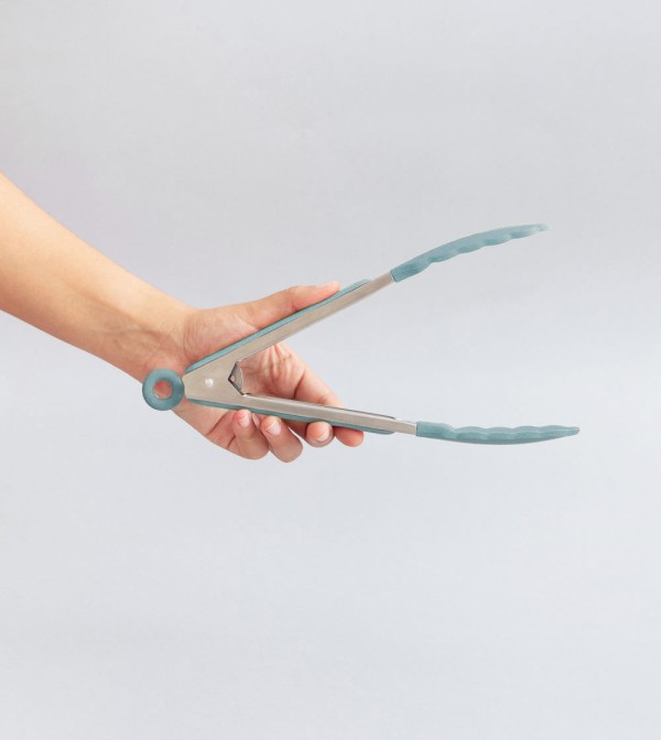 Encontraproduto.com.br - Pegador Inox com Trava Oikos Azul 22 cm