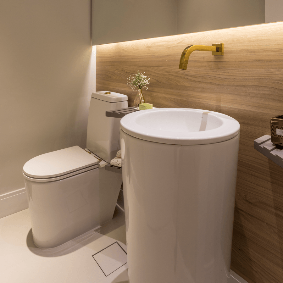 Encontraproduto.com.br - Ralo Linear Elleve Square 7342 10x10 com Tampa Inox