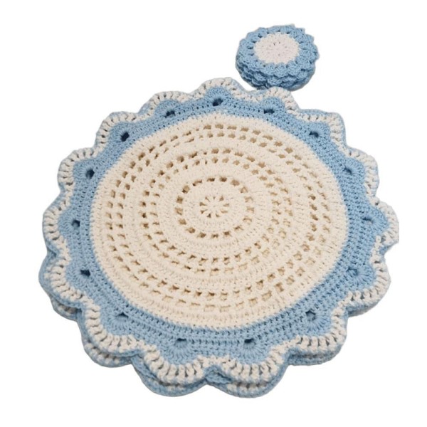 Encontraproduto.com.br - Kit 4 Sousplat Com 4 Porta Copo Em Crochê Artesanal Cor Bege E Azul - Majú Decor