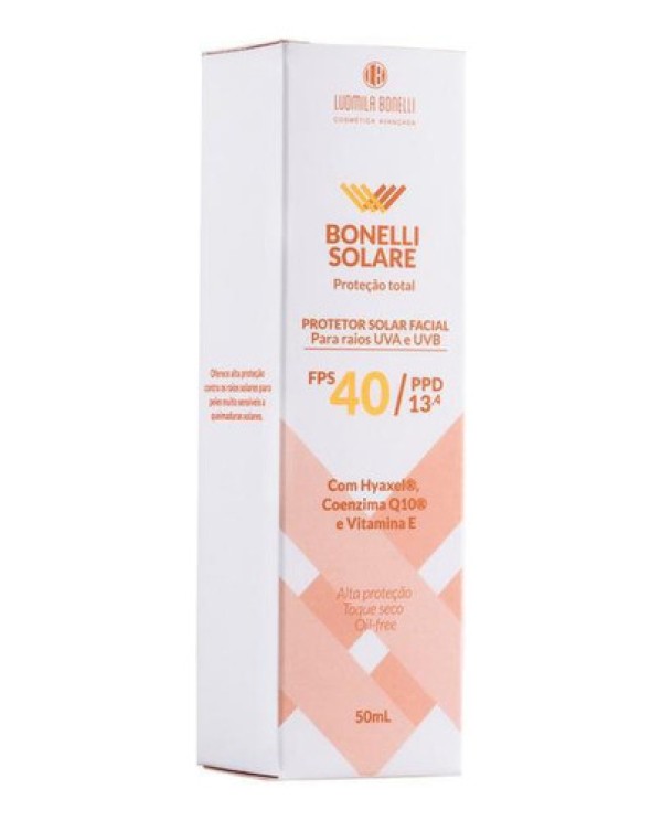 Protetor solar facial. Com agentes hidratantes e antioxidantes, reforça a barreira da pele.