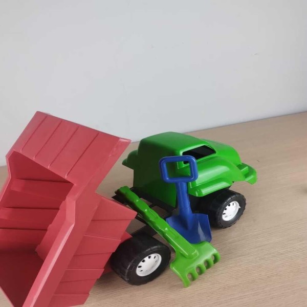Encontraproduto.com.br - Caminhao Cacamba Articulavel Com Pa E Rastelo Carrinho Divertido Brinquedo De Praia Areia Terra