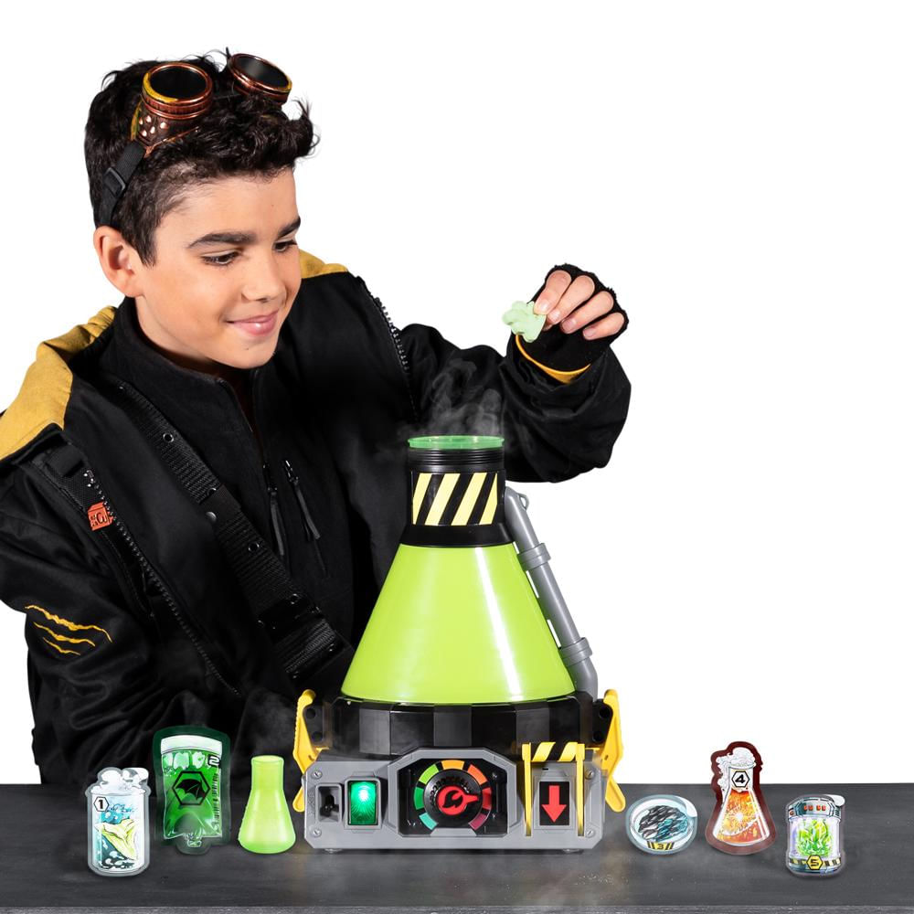 Encontraproduto.com.br - Kit Boneco Moose Beast Lab (4730) + Boneco Moose Beast Lab Refil (4731)