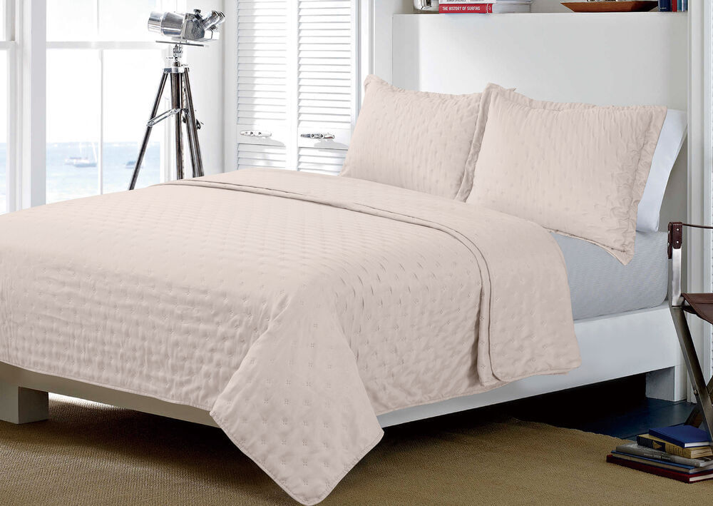 Encontraproduto.com.br - Colcha Queen 280x260cm Dreams Bege Retangular Diagonal