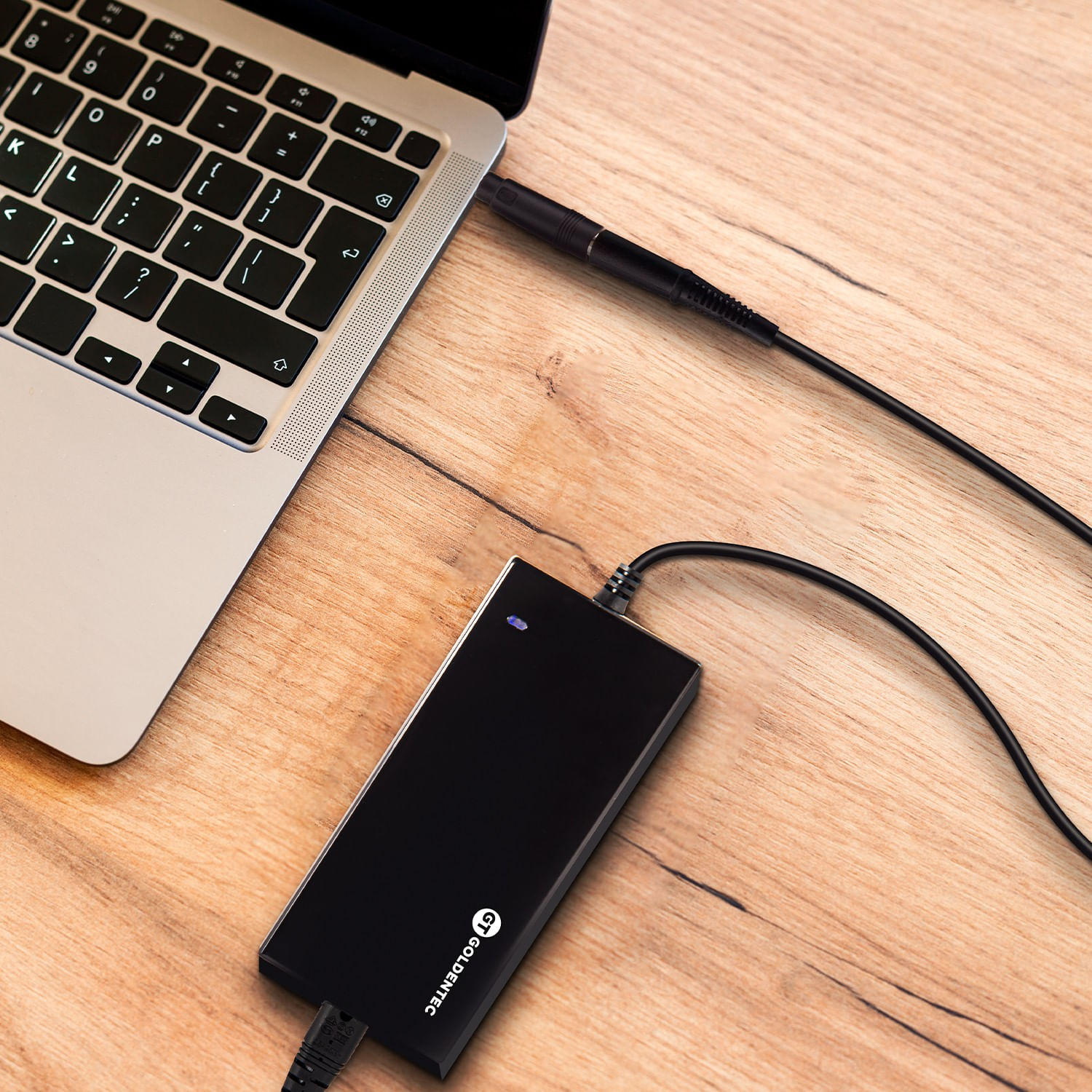 Encontraproduto.com.br - Carregador Universal para Notebook Bivolt 90W com 08 conectores