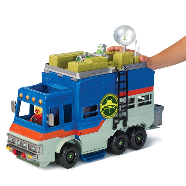 Encontraproduto.com.br - Ben 10 - Playset de Transformação - Lata Velha - Sunny