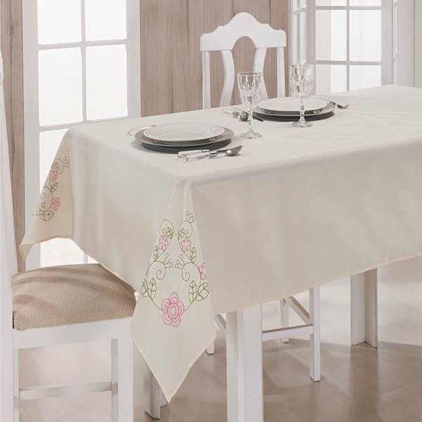 Encontraproduto.com.br - Toalha de Mesa Retangular 6 Lugares Dália Palha e Pink Guga Tapetes