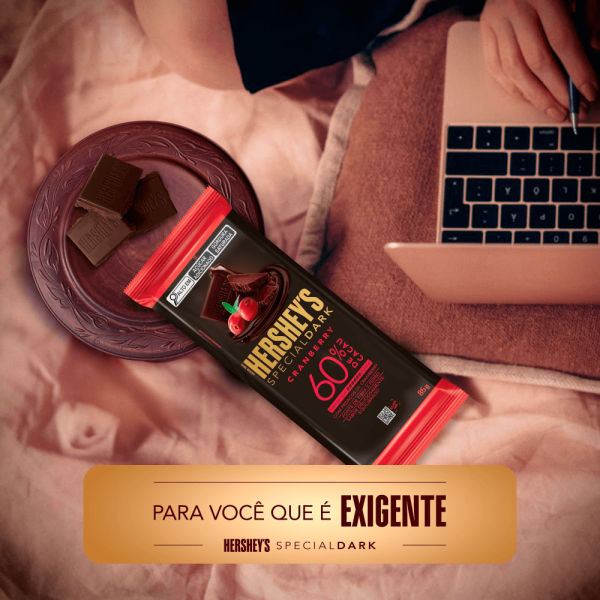 Encontraproduto.com.br - Chocolate Amargo 60% Cacau com Pedaços de Cranberry Hersheys Special Dark Pacote 85g