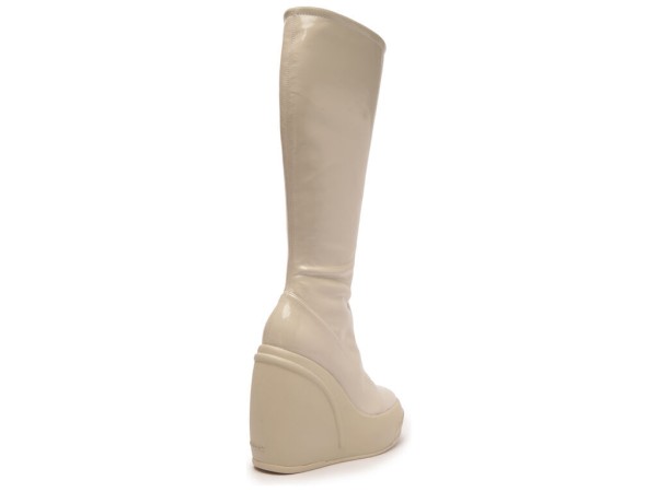 Encontraproduto.com.br - Bota Nude Verniz Cano Longo Felipa 13010 Arezzo