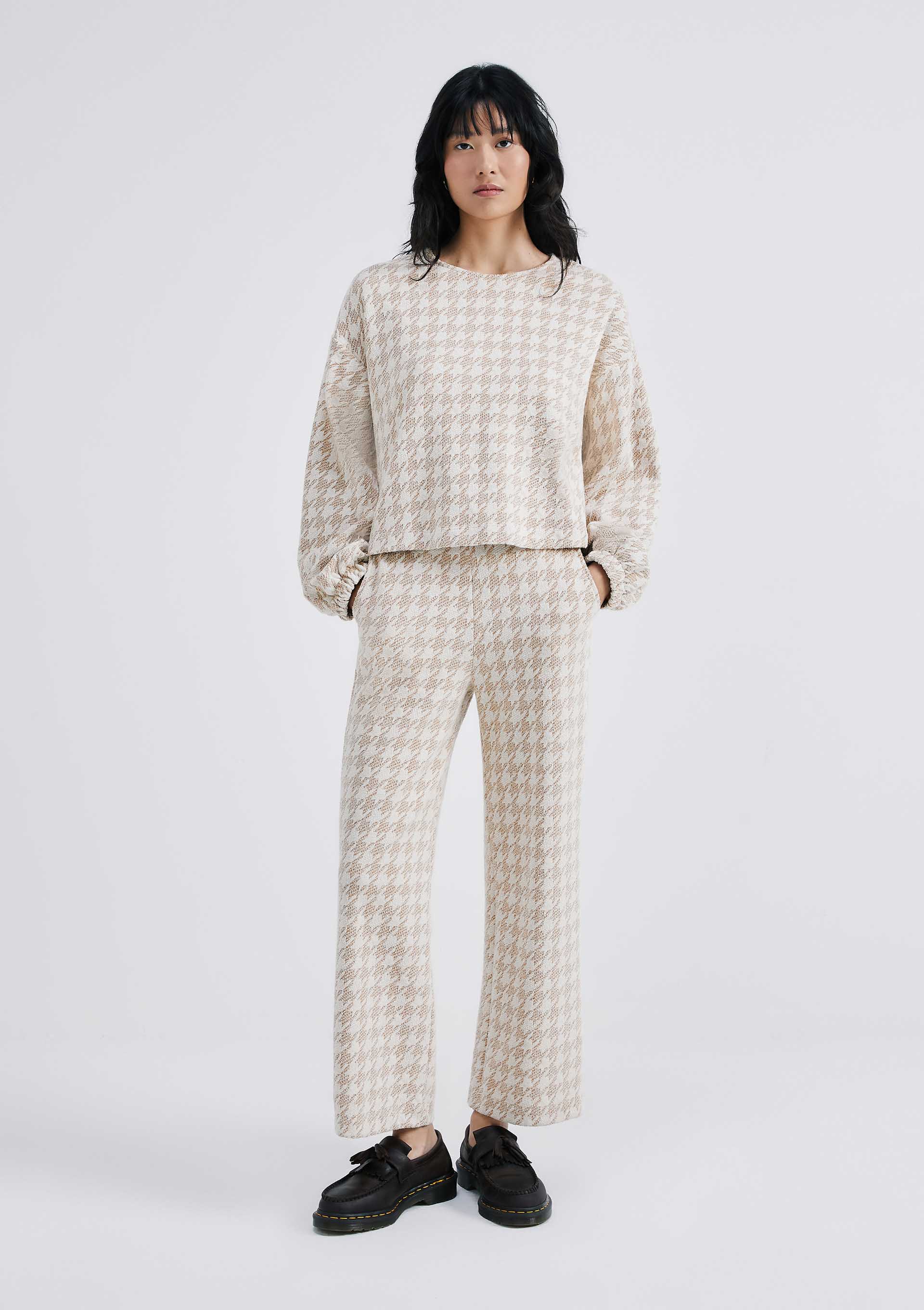 Calça Feminina Reta Em Malha Jacquard - Marrom