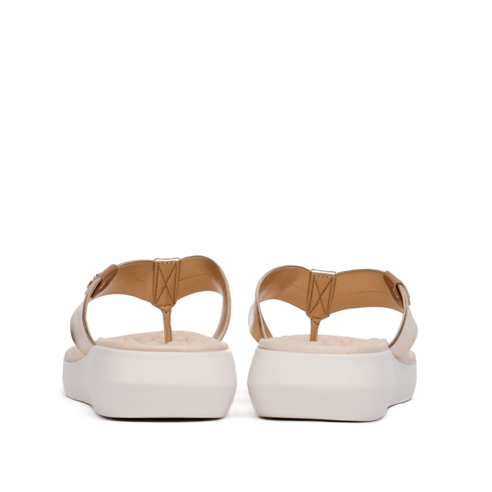 Encontraproduto.com.br - Chinelo Feminino Modare com Tira Larga Metalizada Dourado