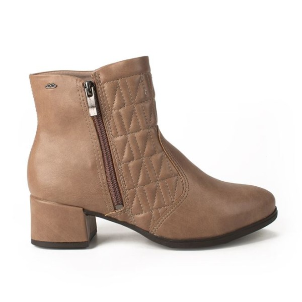 Bota Dakota Cano Baixo Matelassê Marrom
