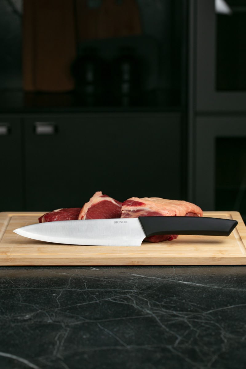 Encontraproduto.com.br - Faca Chef 8 Polegadas Aço Inoxidável e Polipropileno cor Preto Linha Versatile Brinox