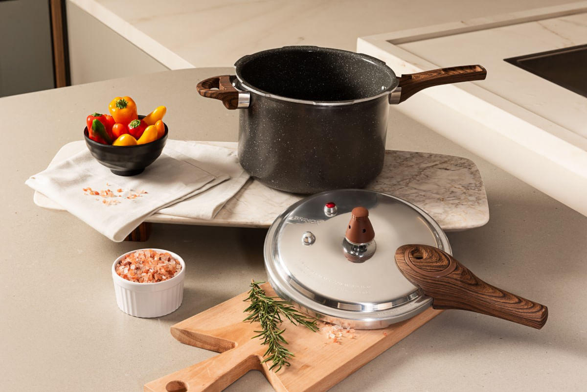 Encontraproduto.com.br - Panela de pressão Brinox Ceramic Life Pressure fundo de Indução 4,2 litros granito