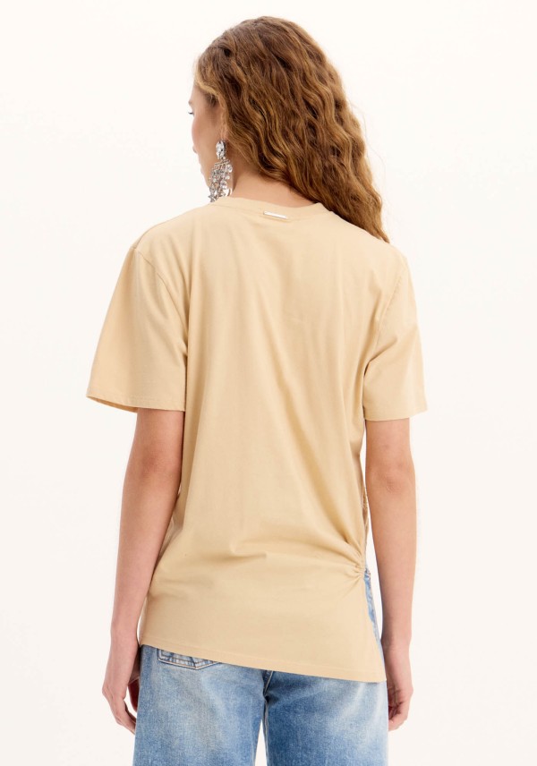 Encontraproduto.com.br - T-Shirt Alongada Manga Curta com Aplicações