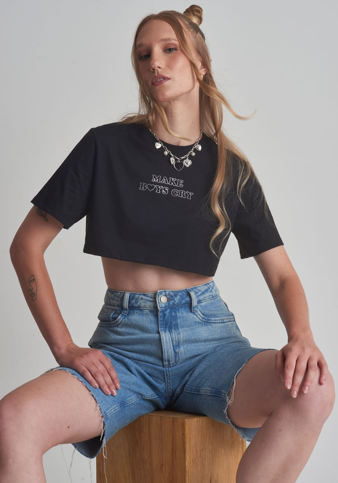 Cropped estampado make boys cry