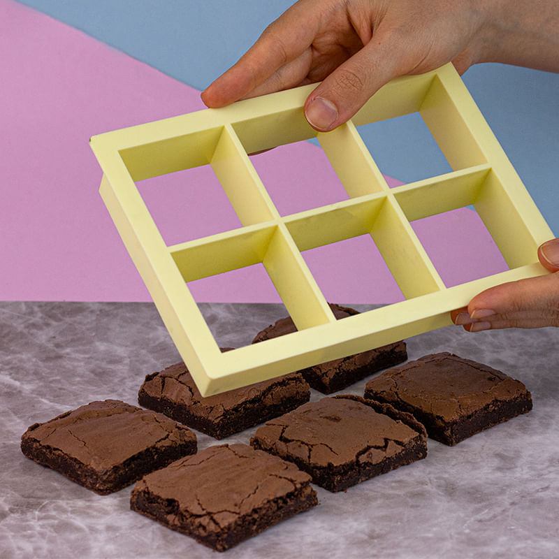 Encontraproduto.com.br - Cortador De Brownie 7x7CM UN 412673 BLUESTAR