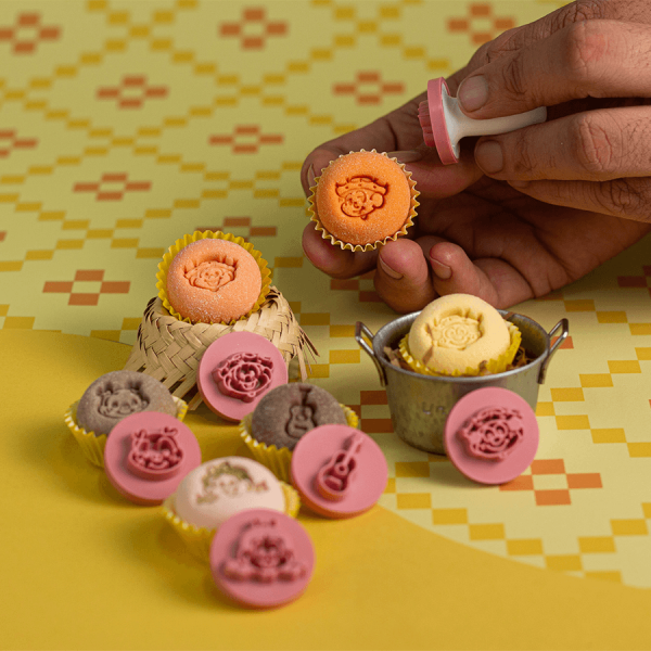 Encontraproduto.com.br - Kit Carimbos Chico Bento Rosa Bebê 2.5cm 7 Peças 413656 BLUESTAR