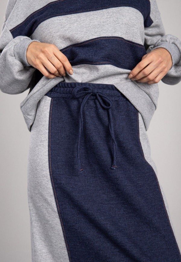 Encontraproduto.com.br - Saia Midi com Recorte em Moletinho Jeans e Moletom Peluciado Cinza