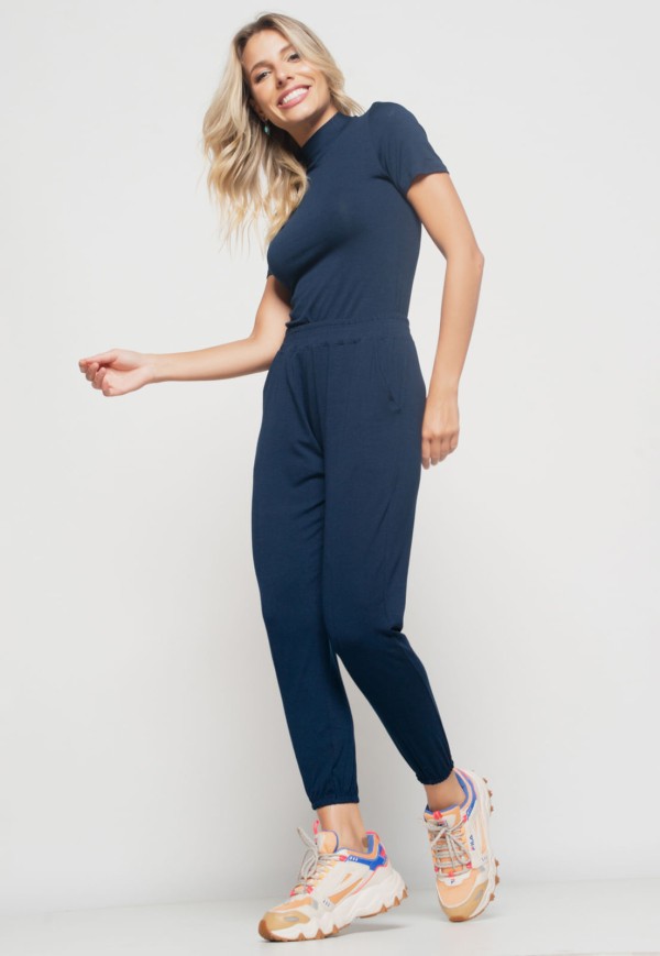Conjunto  Comfy Com Blusa Gola Alta e Jogger Malha Azul marinho
