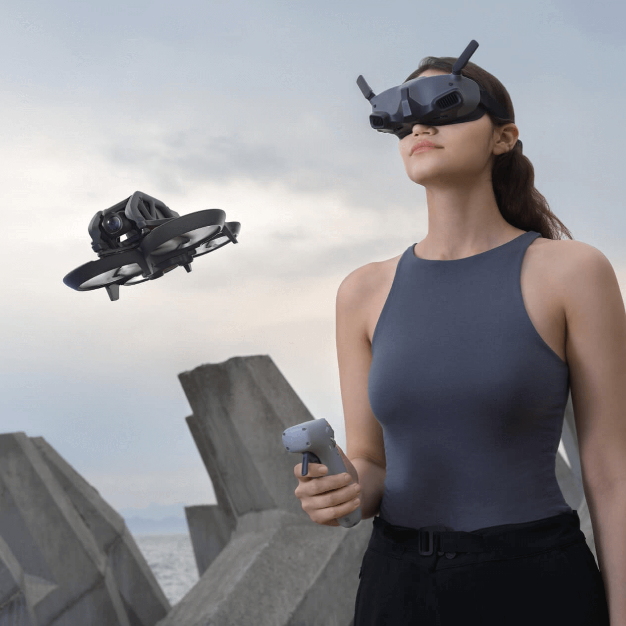 Encontraproduto.com.br - Kit Óculos DJI Goggles Integra Combo e Controle DJI RC Motion 2