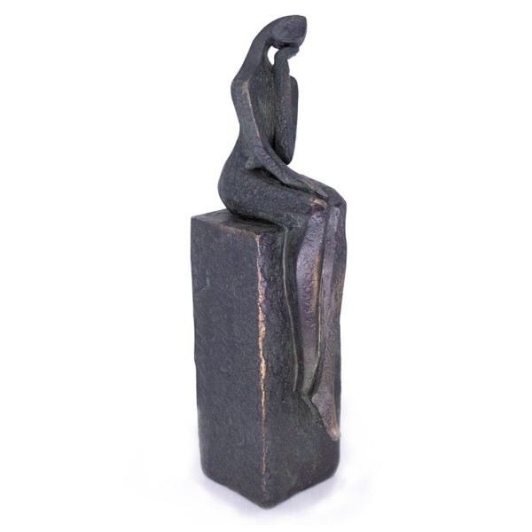 Escultura Decorativa Pessoa Sentada Em Poliresina Cobre 21,5 Cm F04 - Drossi