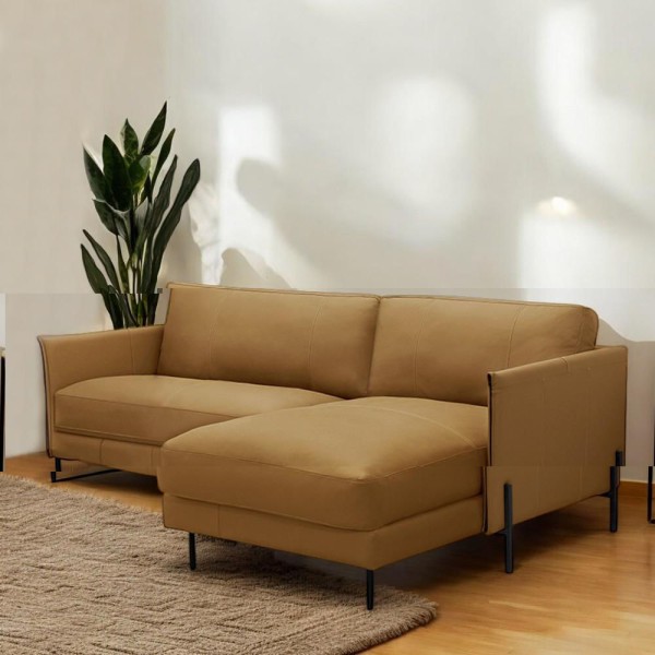 Encontraproduto.com.br - Sofá Decorativo Karine 3 Lugares Sala de estar 230cm com Chaise Pés em Aço Couro Caramelo G88 - Gran Belo