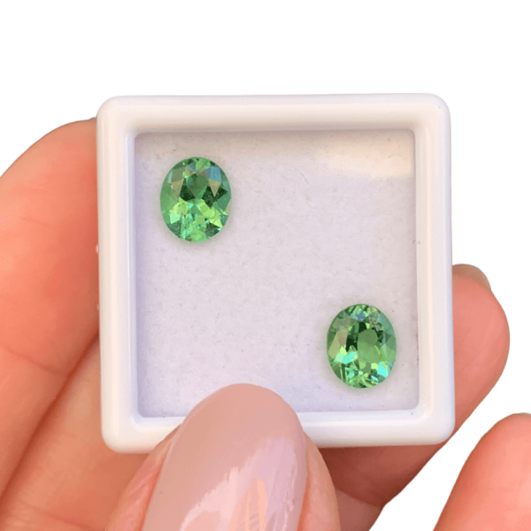 Turmalina Verde Oval Par 1,95ct