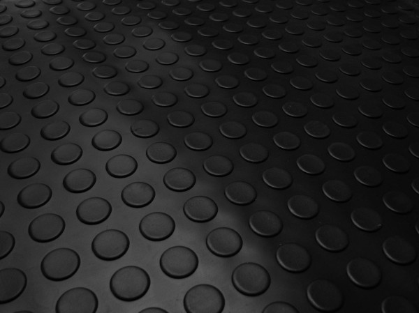 Encontraproduto.com.br - Piso Laminado 2mm Bus Rolo 2m x 10m Preto Kapazi