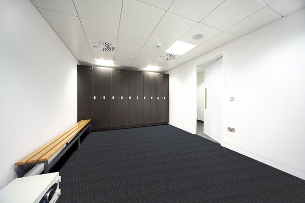 Encontraproduto.com.br - Piso Laminado 2mm Bus Rolo 2m x 10m Preto Kapazi