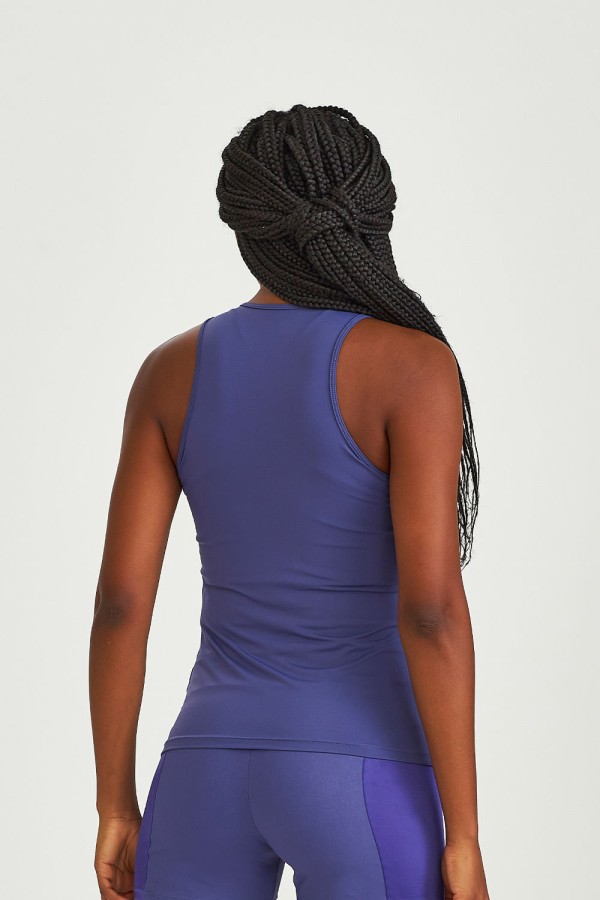 Encontraproduto.com.br - Regata UV Detalhes na Frente Roxo Netuno