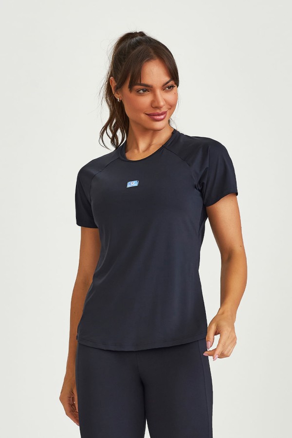 Blusa UV Com Abertura Nas Costas Preto Poente