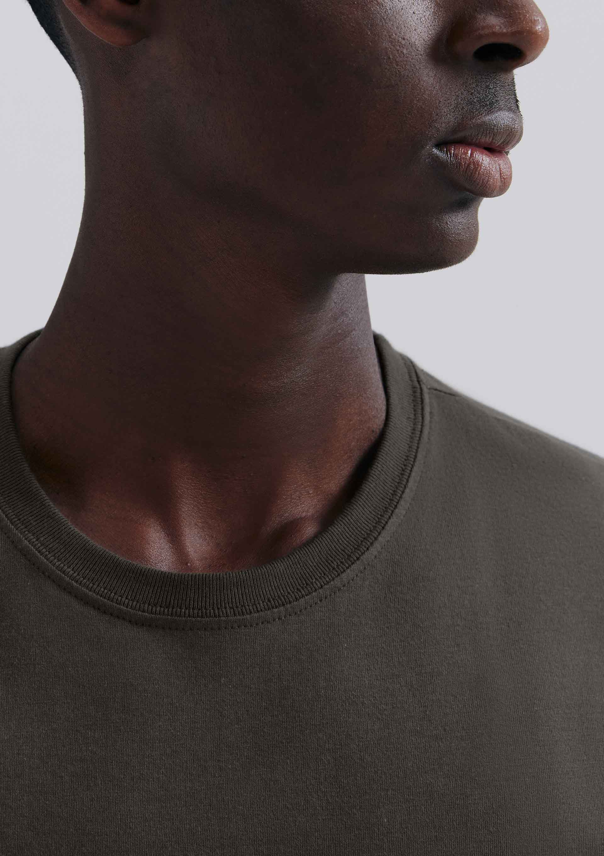 Encontraproduto.com.br - Camiseta Básica Masculina Super Cotton Hering Adulto