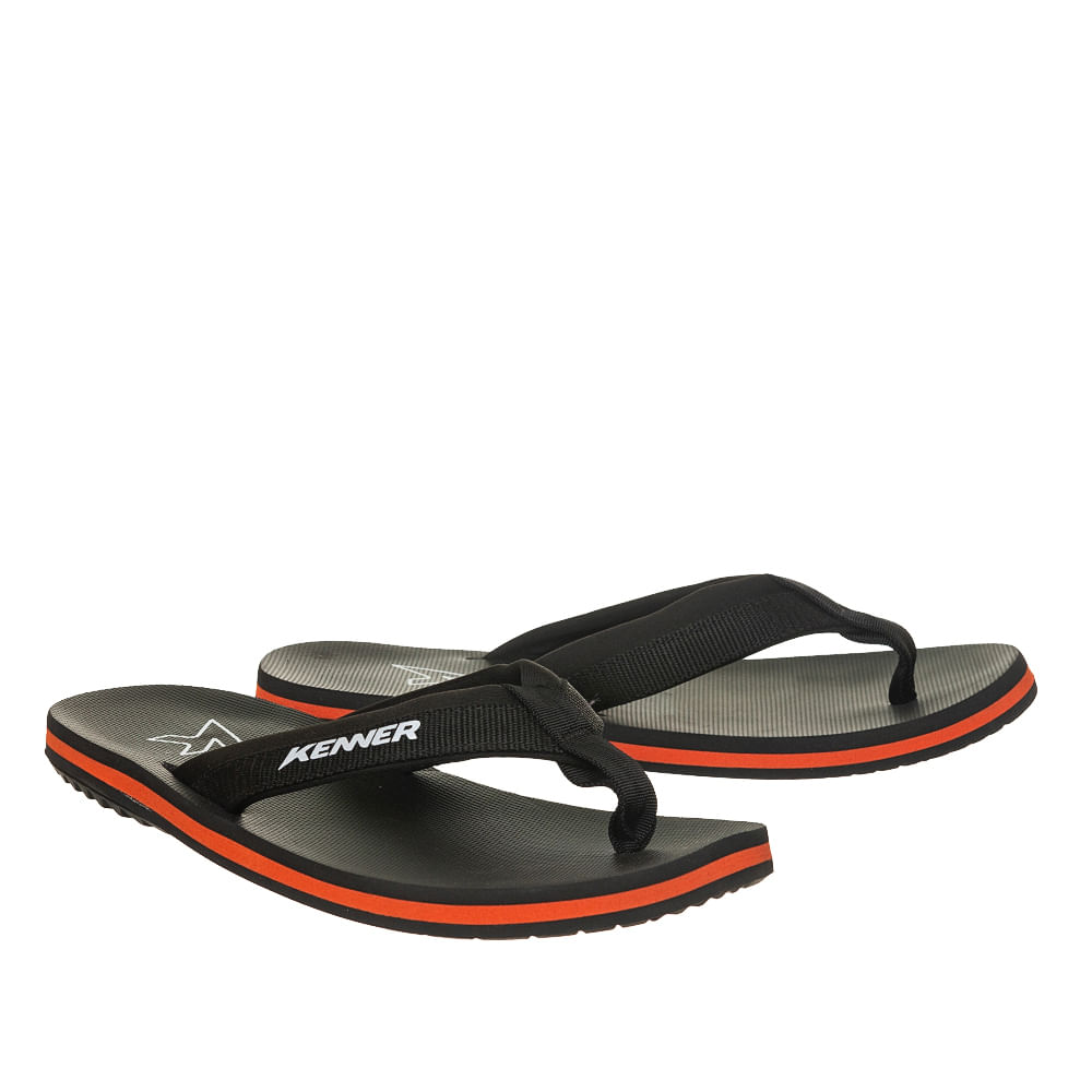 Chinelo Kenner Der Preto